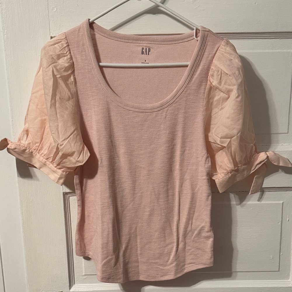 GAP Light Pink Puff Sleeve Tee with Tie Details
